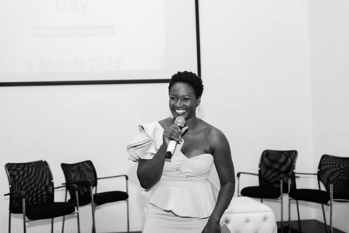 Lorraine facilitating a seated event